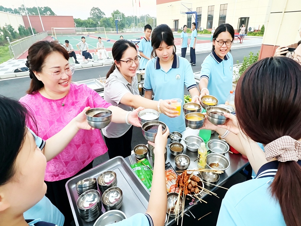 资阳叛逆期孩子培训学校推荐：寄宿素质培育机构怎么选